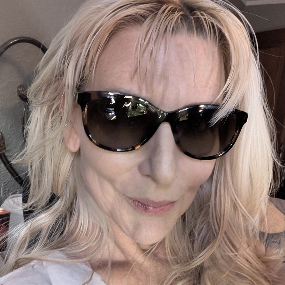 Tortoise Shell Sunglasses - image 6